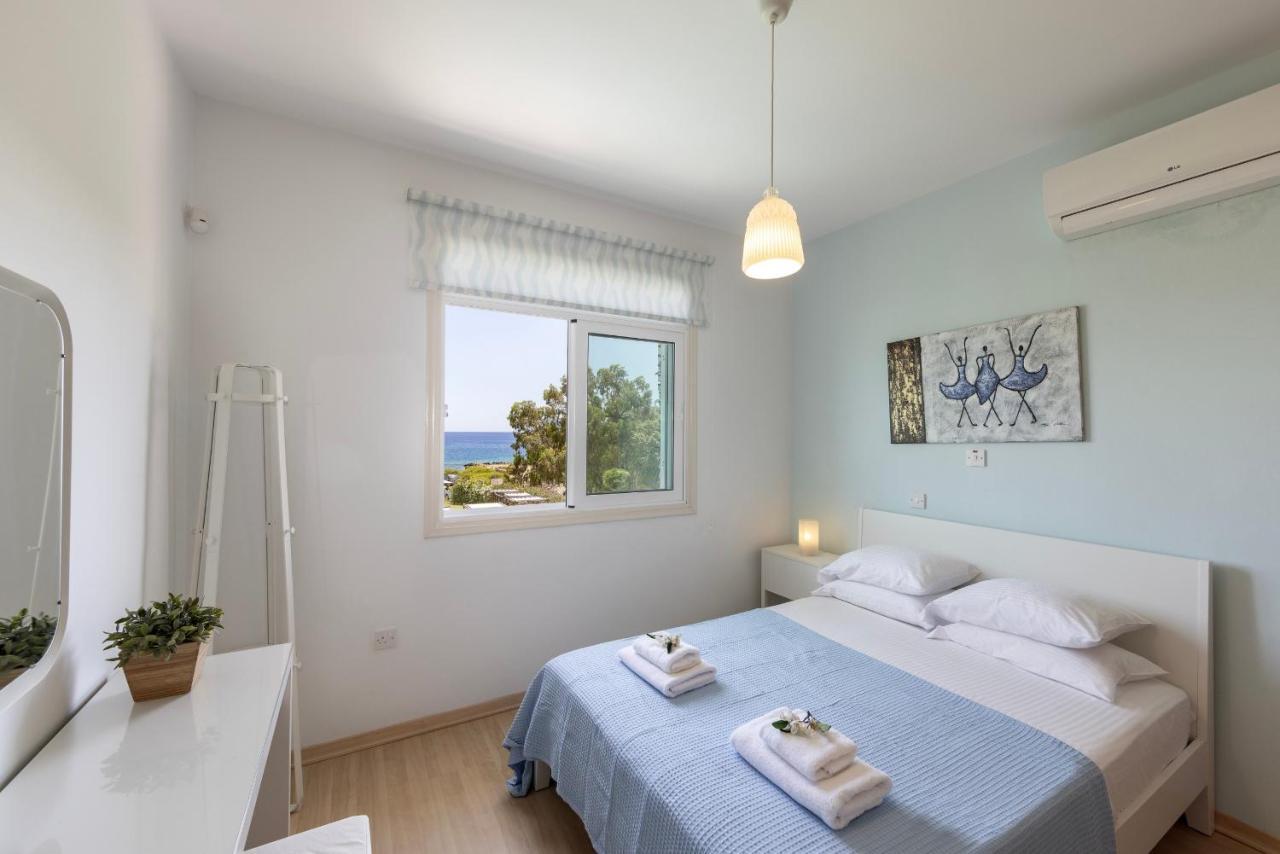 Protaras Sunrise Zen Seafront Villa Exterior foto