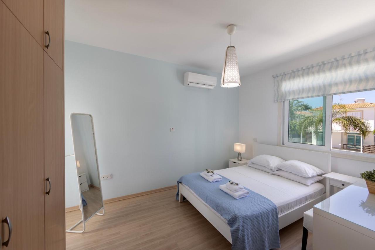 Protaras Sunrise Zen Seafront Villa Exterior foto